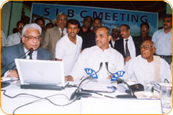 Mr. BITRA, M.D, BITRA NET PVT LTD., with Hon'ble. Chief Minister Dr. Y.S. Raja Sekhara Reddy SLBC Website Opening At Jubilee Hall - www.slbc.in